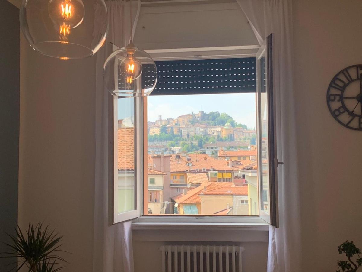 Camozzi Central Apartment Bergamo Exteriör bild
