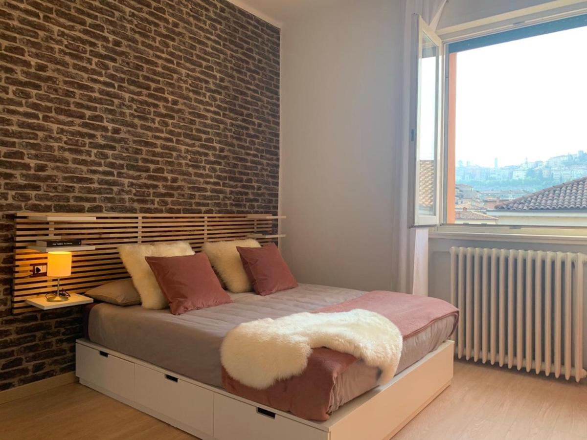 Camozzi Central Apartment Bergamo Exteriör bild